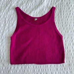 Uniqlo fuchsia knitted crop top